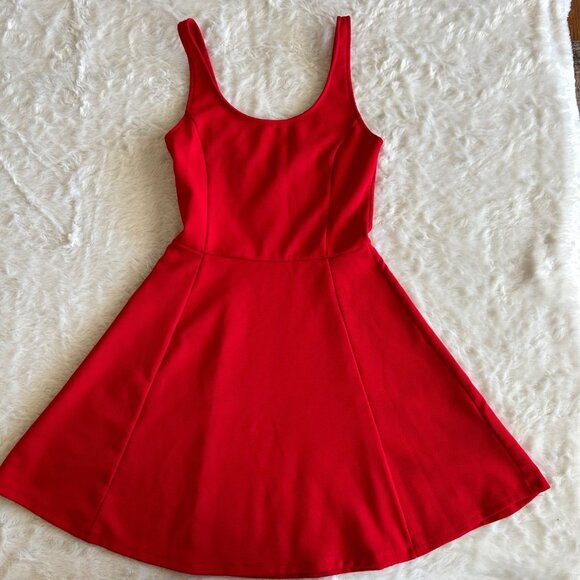 Divided Red Ribbed Sleeveless Skater Dress With Scoop Neckline - Size 4 - Picture 3 of 8